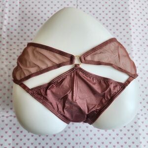 VS VERY SEXY Ring Cutout Cheeky Panty L